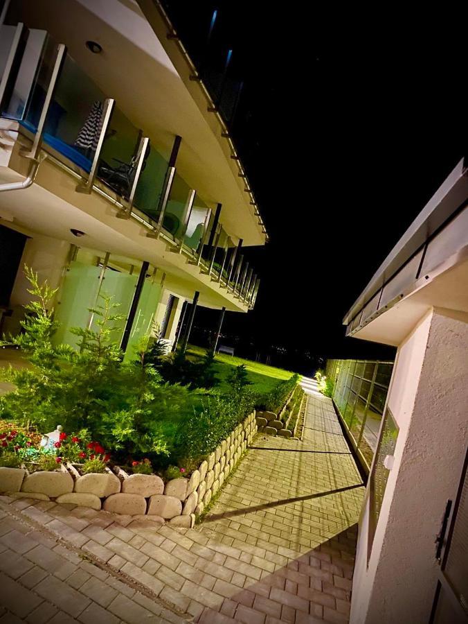 Bardo Apartman Балатонлелле Екстер'єр фото